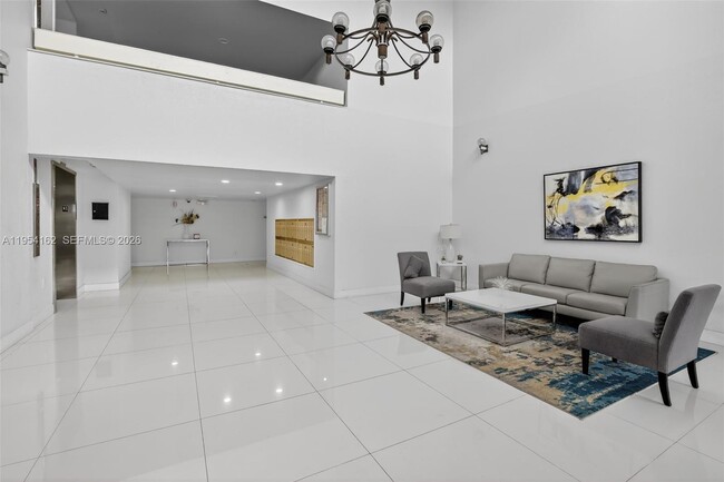 Building Photo - 200 Lakeview Dr