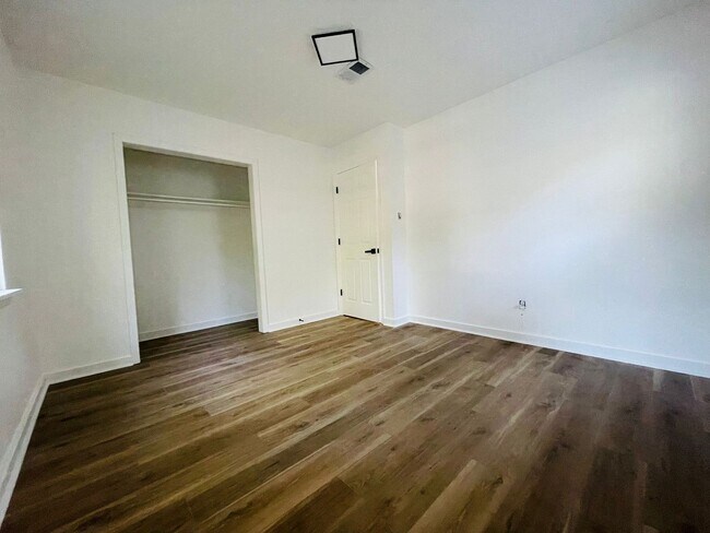 Building Photo - 3-Bed, 2-Bath Home for Rent - Jacksonville