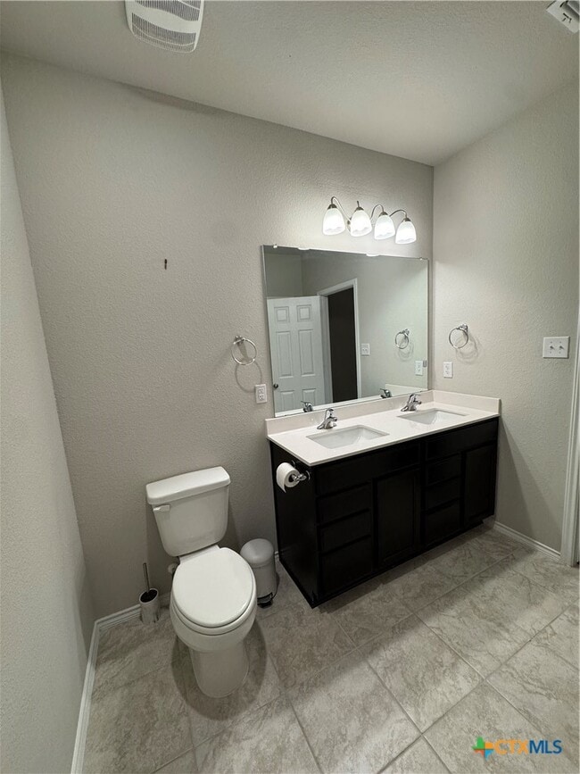 Building Photo - 2423 Elba Dr