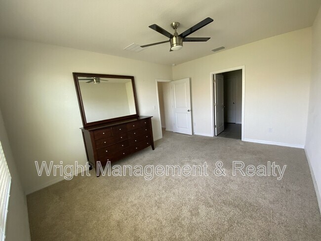 Building Photo - 2712 Storybrook Preserve Dr