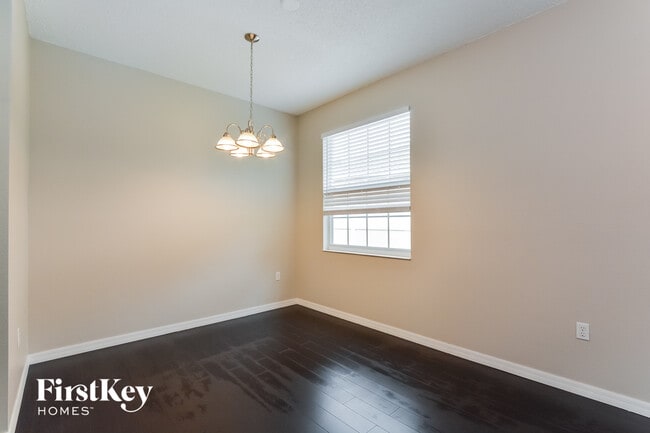 Building Photo - 3960 Andover Cay Blvd