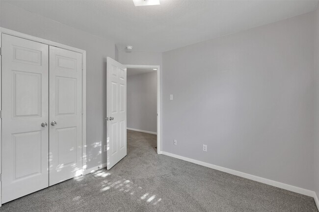 Building Photo - 4322 Medina River Loop