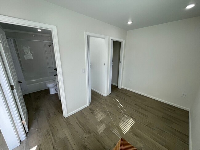 Building Photo - 24268 Virginia Ln