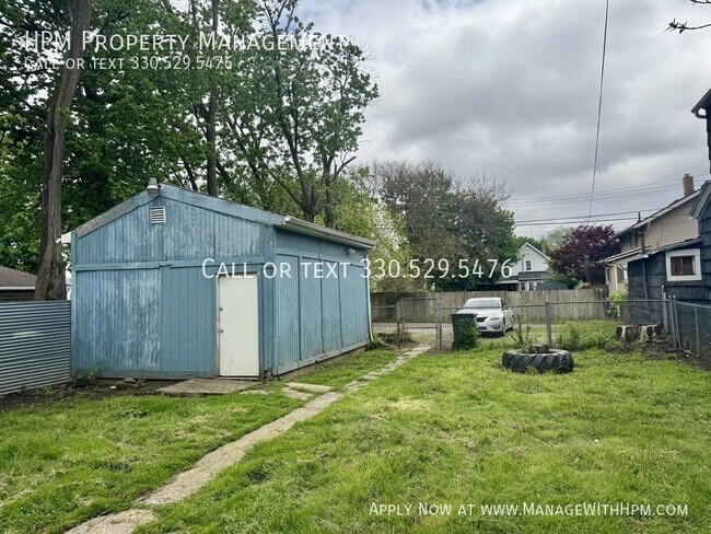 Building Photo - 1380 Garfield Ave SW