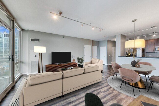 Building Photo - 757 N Orleans St