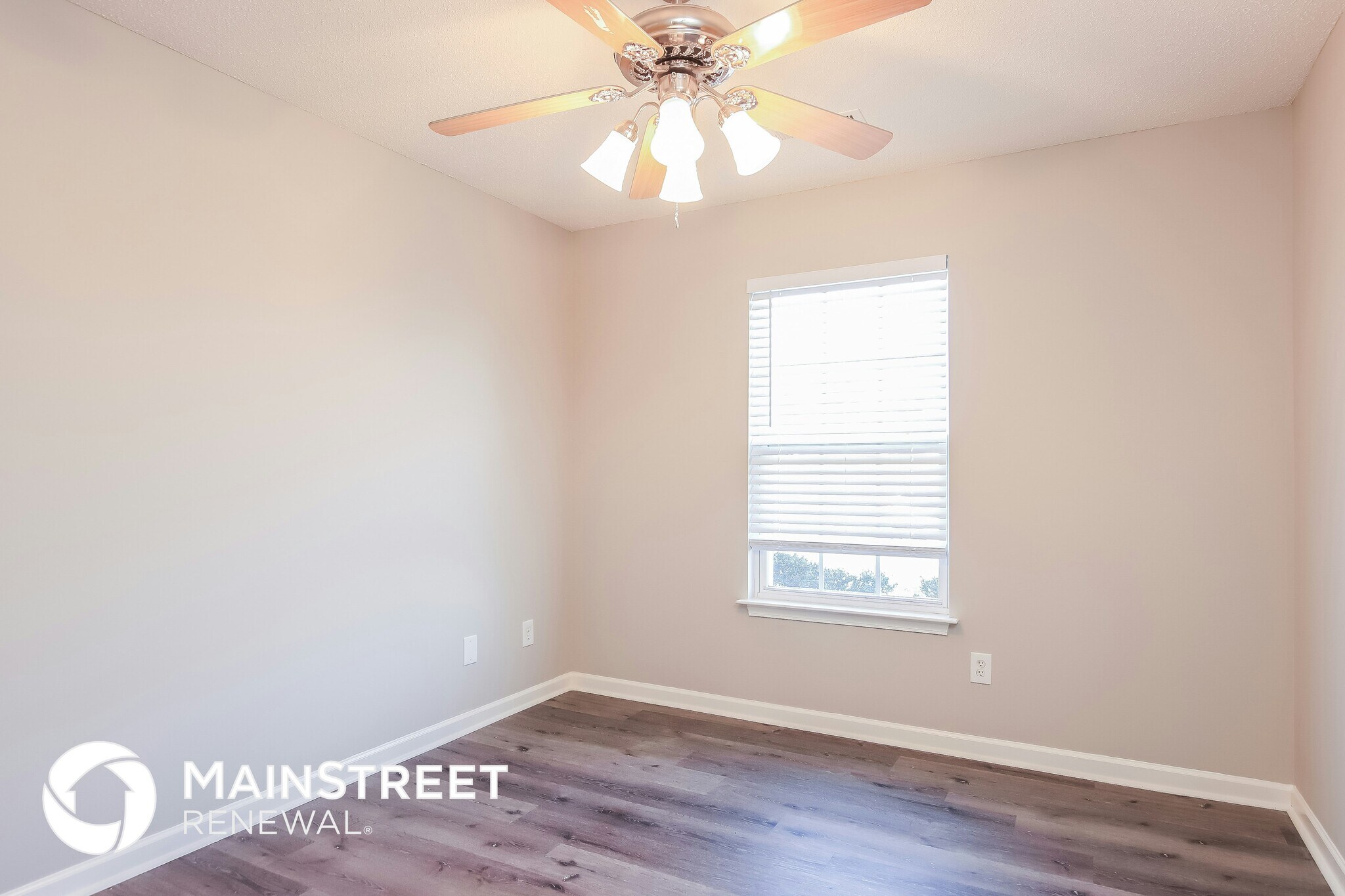 Building Photo - 3837 Raintree Dr