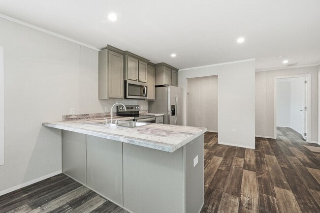 Building Photo - 443 Dogwood Ave
