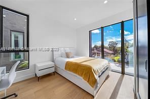 Building Photo - 3 br, 2.5 bath Townhome - BAY VISTA