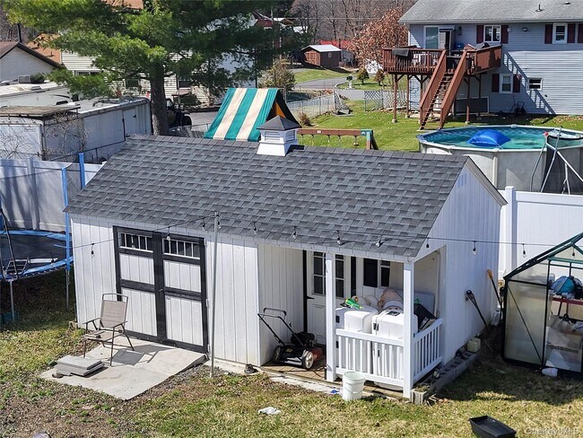 Building Photo - 20 Scott Dr