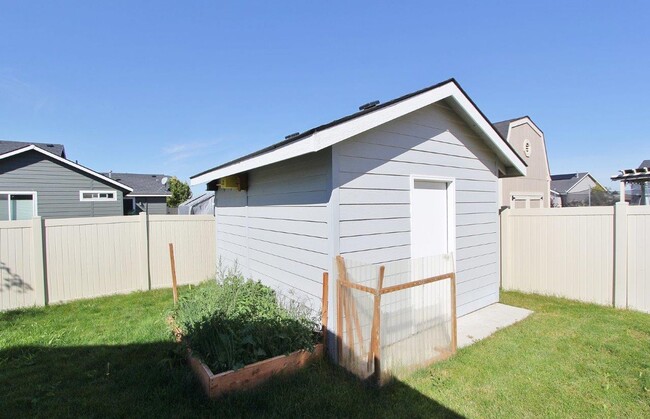 Building Photo - Beautiful Home in Meridian: Available Now!