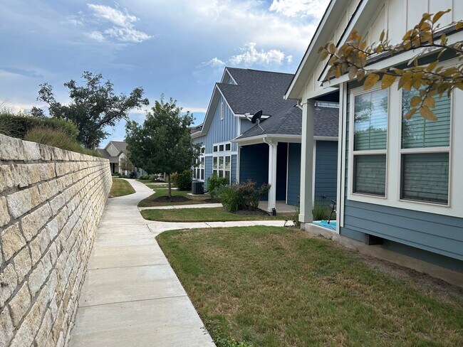 Building Photo - 108 Lafitte Dr