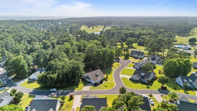 Building Photo - 212 Carefree Ln