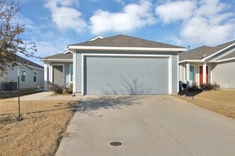 Building Photo - 3604 Esperanza St