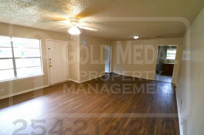Building Photo - 1706 Cole St
