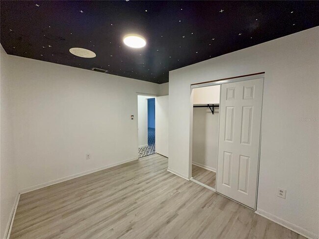 Building Photo - 5995 59th Way N