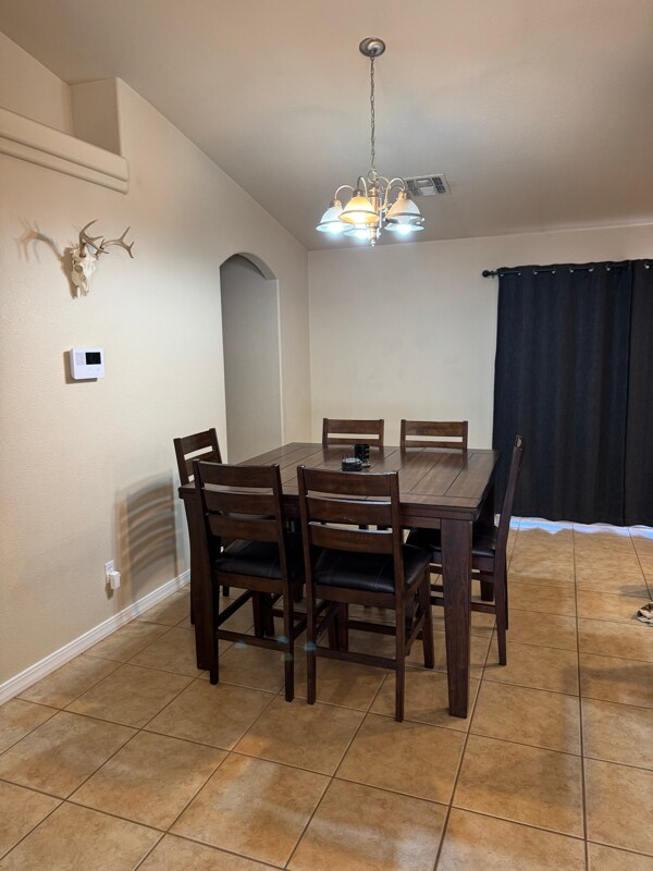 Building Photo - 3927 E Nicole Ave