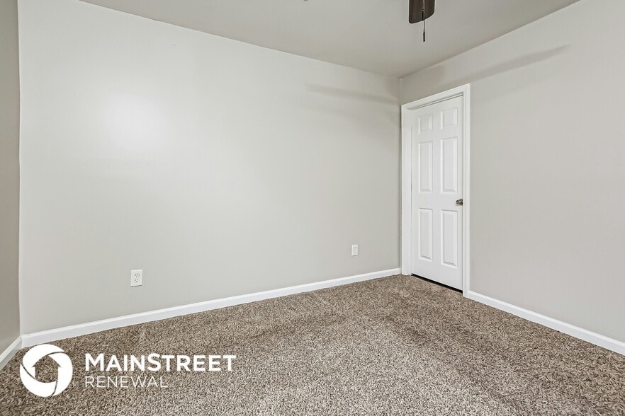 Building Photo - 1850 Adams Ave