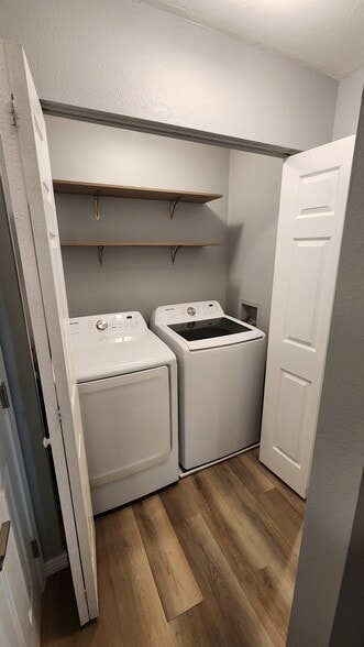 Building Photo - 2605 N Pinon Ridge Dr