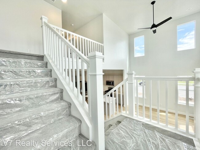 Building Photo - 3 br, 2.5 bath House - 4306 W. Rex Peak Way