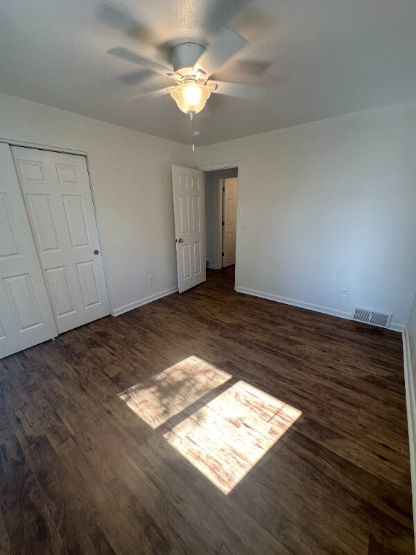 Building Photo - 1323 Cherry St
