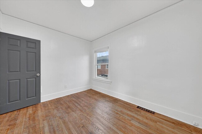 Building Photo - 16890 Stoepel St