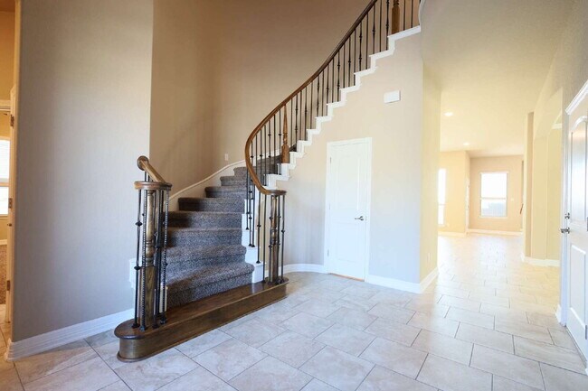 Building Photo - Beautiful 4-Bedroom Home in Stevens Ranch ...