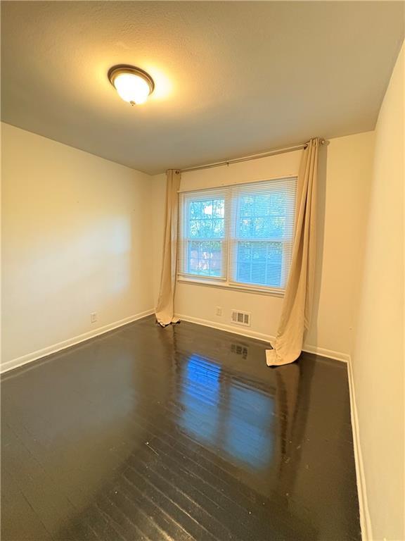 Building Photo - 850 James St NW