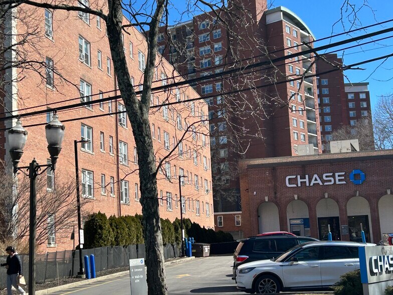 Building Photo - 53 Prospect St