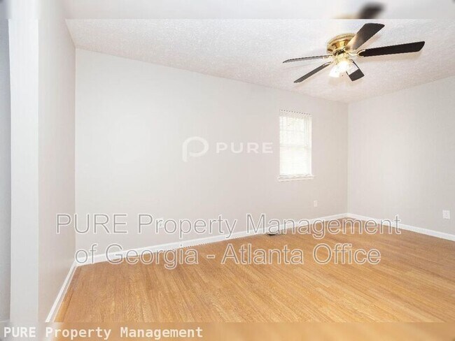 Building Photo - 7208 Crestside Dr