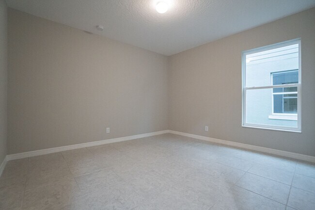 Building Photo - PENDING APPLICATION- Beautiful 3/2 Energy Efficient 1 Story Attached Home w/ 1 Car Garage
