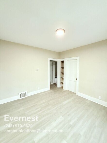 Building Photo - 5440 Milford St