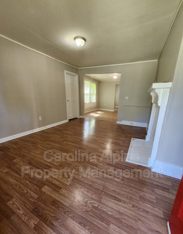 Building Photo - 305 Union Heights Blvd