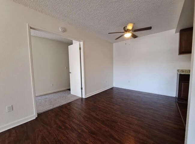 Building Photo - 10202 Black Mountain Rd