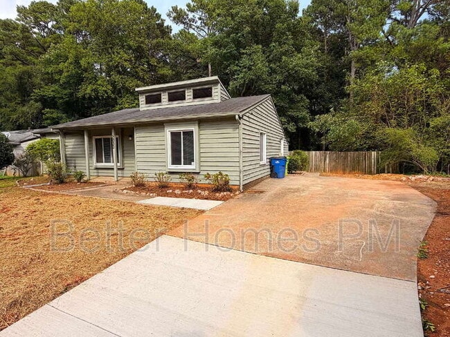 Building Photo - 2033 Rabbit Run