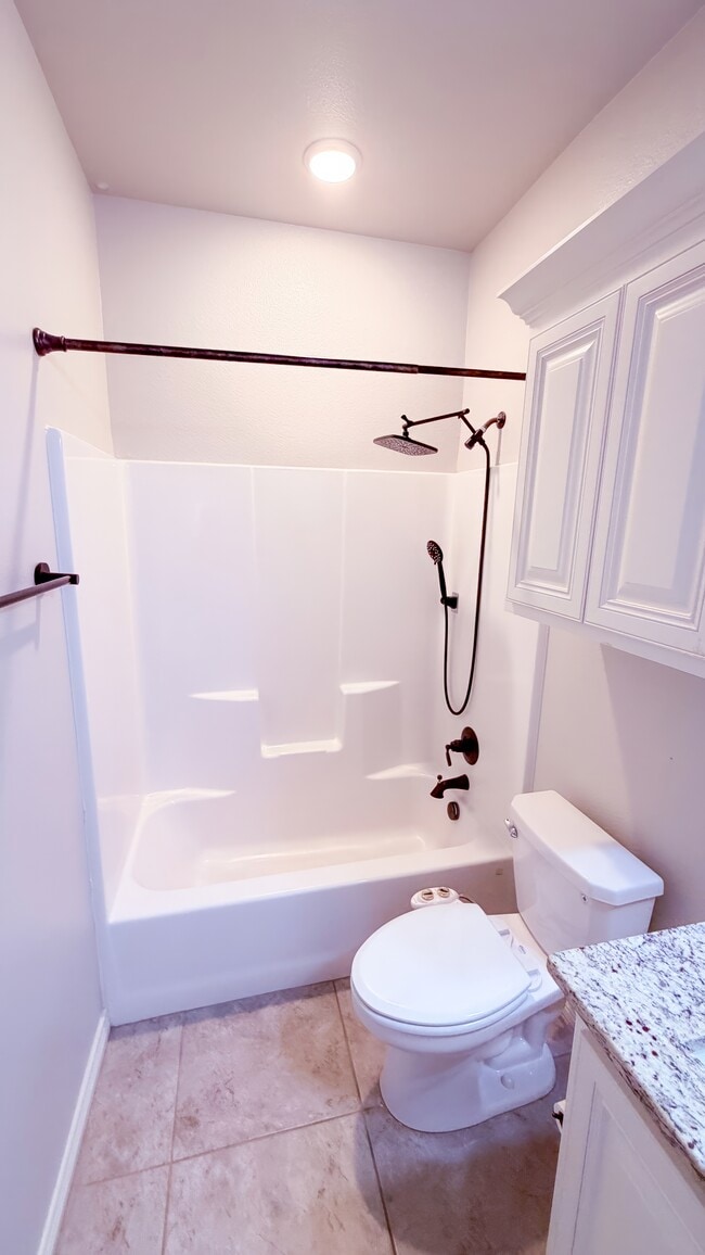 Building Photo - 1617 Twin Falls Dr