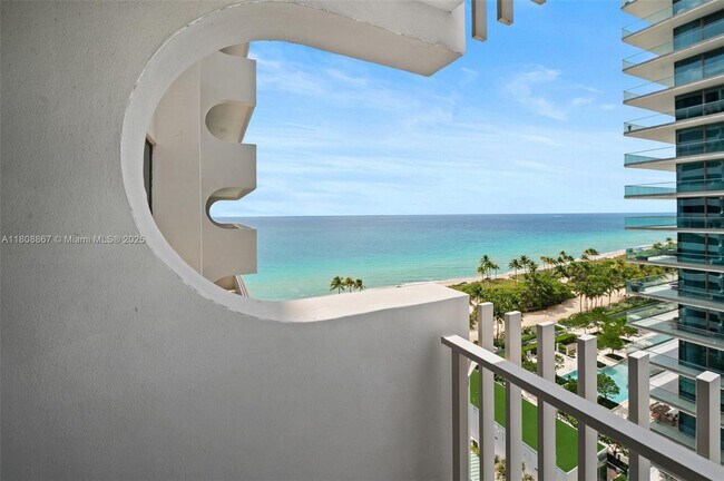 Building Photo - 10205 Collins Ave