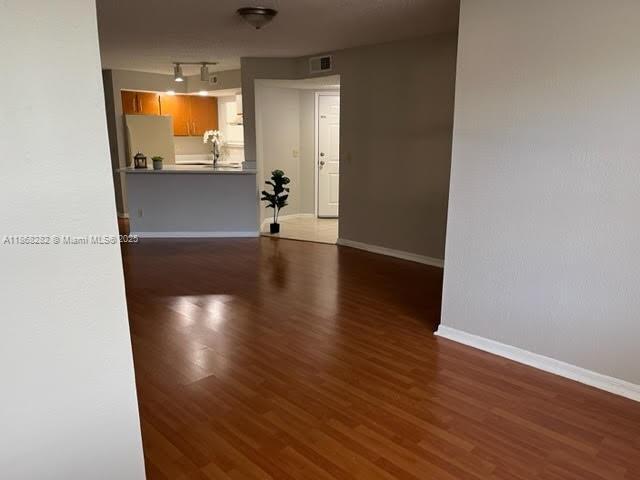 Building Photo - 12540 Vista Isles Dr
