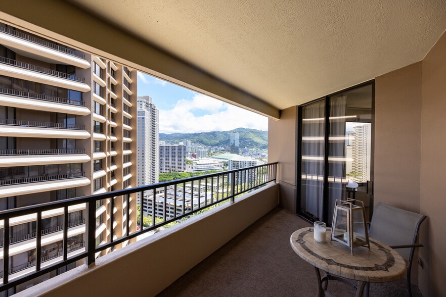 Building Photo - 1778 Ala Moana Blvd