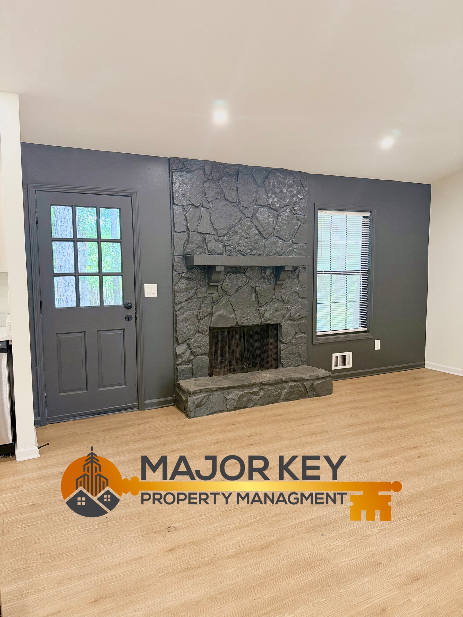 Building Photo - 4555 Sugarloaf Pky