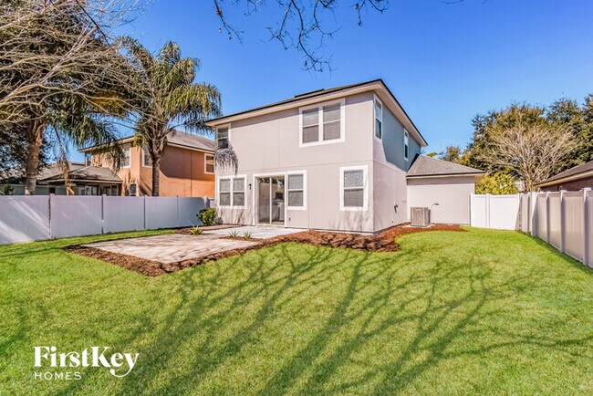 Building Photo - 207 Pine Arbor Cir