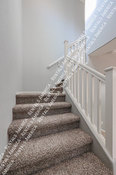 Building Photo - 3672 E Sundance Ave