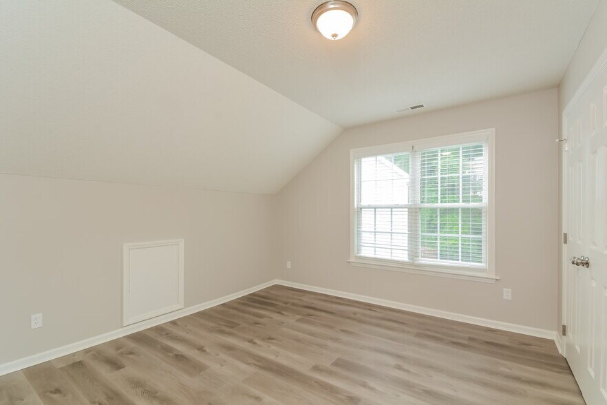 Building Photo - 5827 Waterford Landing Ct