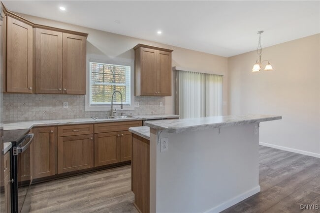 Building Photo - 25 Zahler Tract