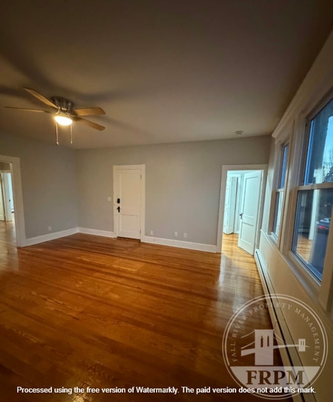 Building Photo - 318 Wood St