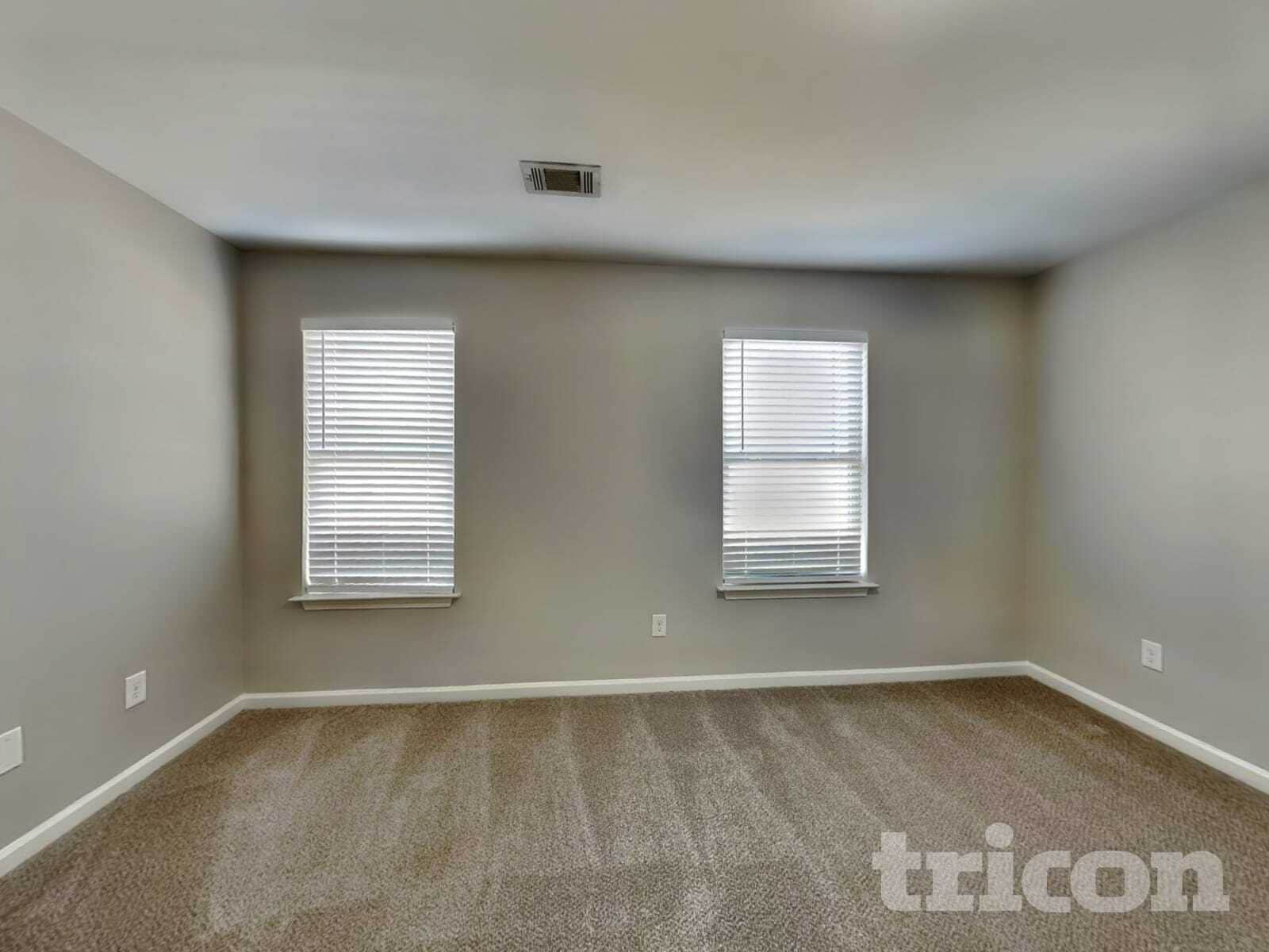 Building Photo - 121 Pristine Dr