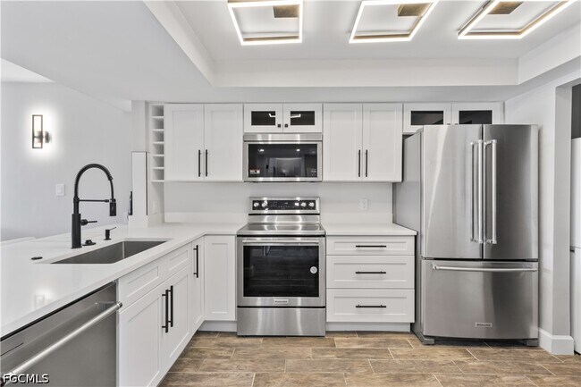 Building Photo - 25804 Cockleshell Dr
