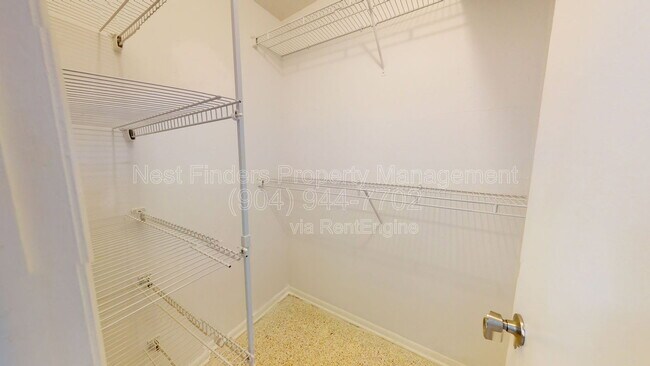 Building Photo - 1302 20th Ave N