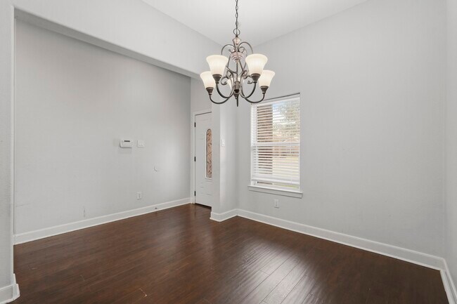 Building Photo - 2410 Ranna Ct