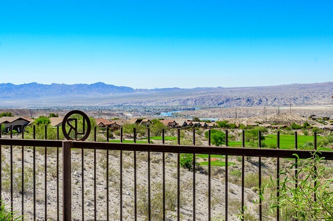 Building Photo - 1362 Pioneer Trail