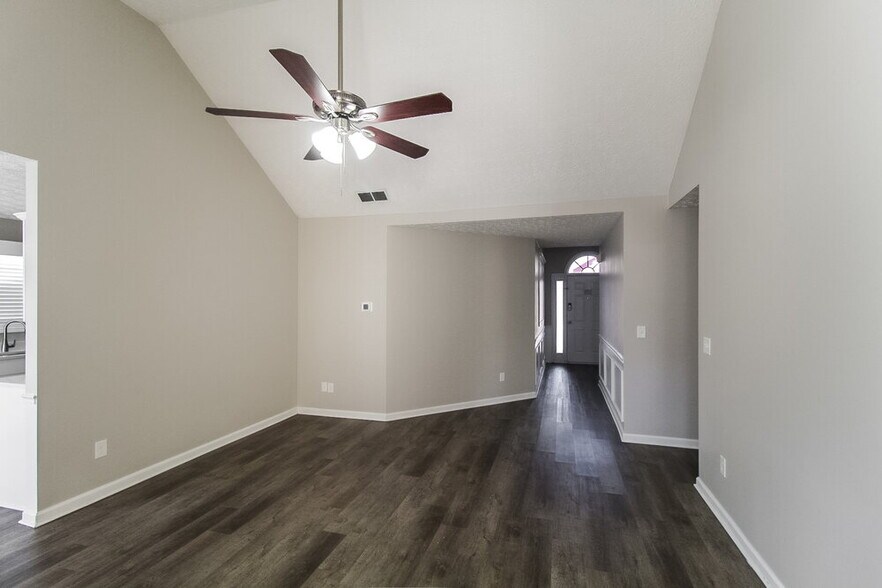 Building Photo - 125 Eastfield Ct